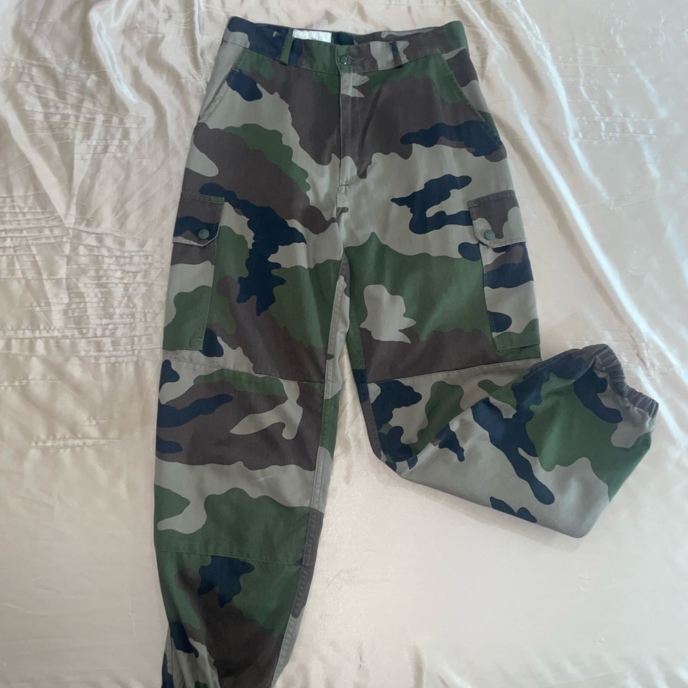 Frankie collective vintage camo pants, excellent condition